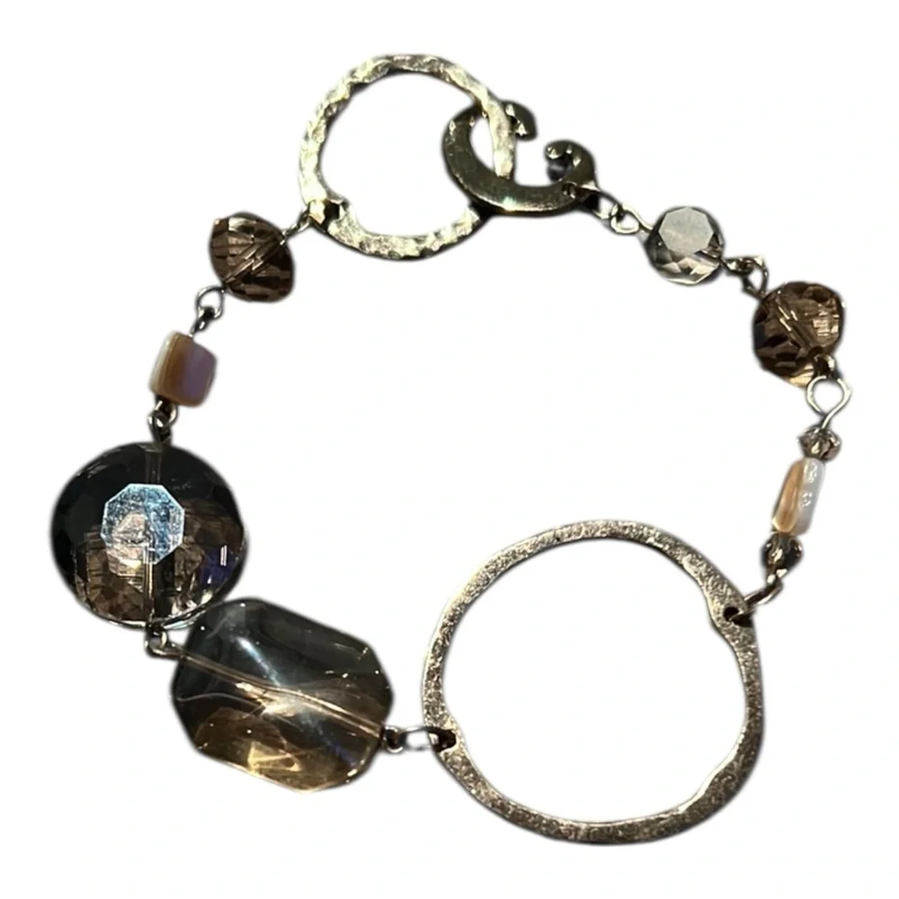Bracelet with faceted crystals, smooth, polished stones in brown, gray, gold